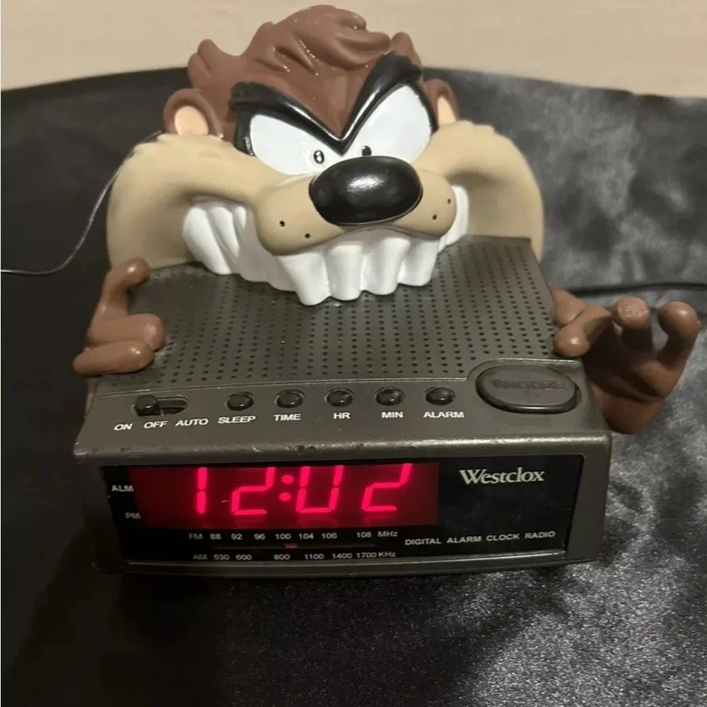 Vintage Warner Bros Taz Tazmanian Devil Westclox Alarm/Radio Clock 1997 RARE HTF